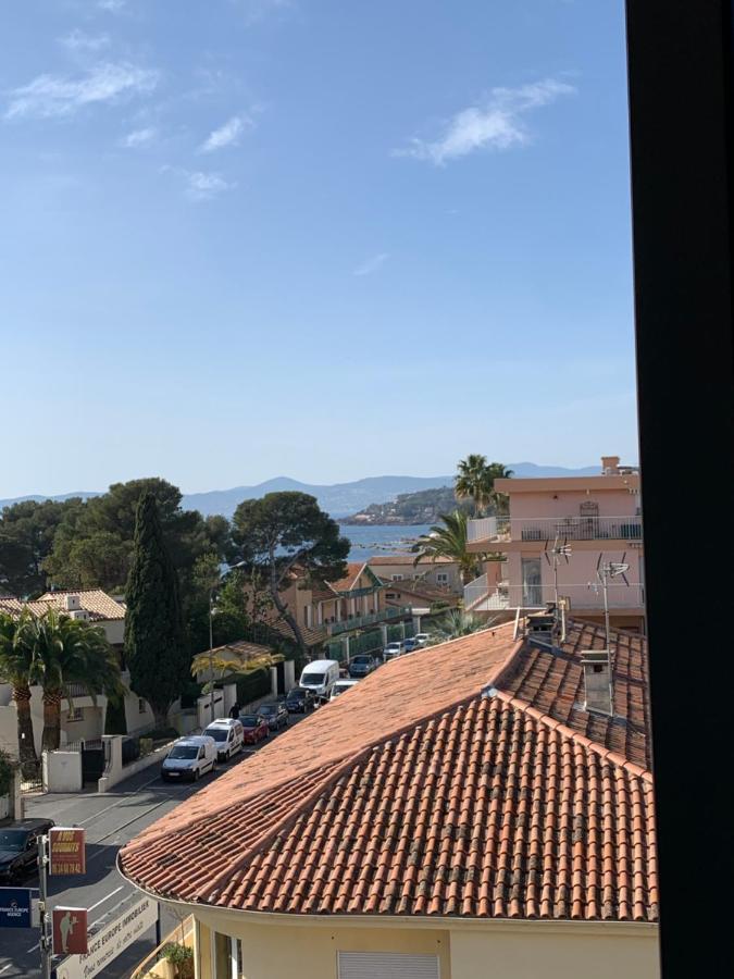 Apartmán Plage A 200 Metres. Vue Mer Et Esterel ! Renove Saint-Raphaël Exteriér fotografie